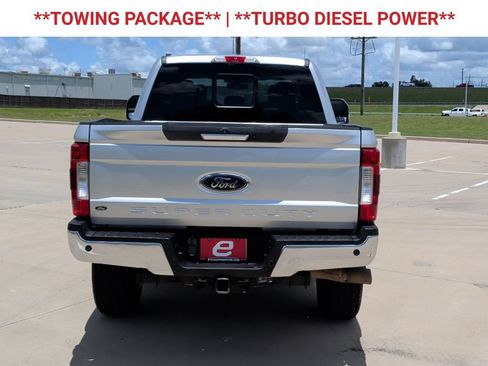 Used 2019 Ford F250 Lariat w/ Lariat Value Package AWD/4WD image 7