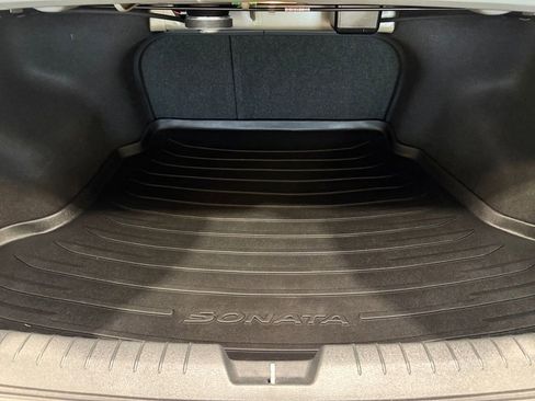 Used 2017 Hyundai Sonata Limited 2.0T image 5