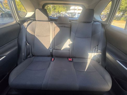 Used 2025 Toyota RAV4 LE image 37