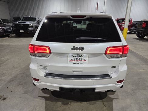 Used 2018 Jeep Grand Cherokee Overland AWD/4WD image 10