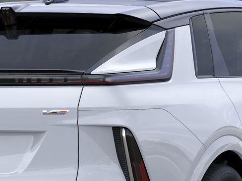 New 2026 Cadillac Lyriq V w/ Exterior Carbon Fiber Package image 44