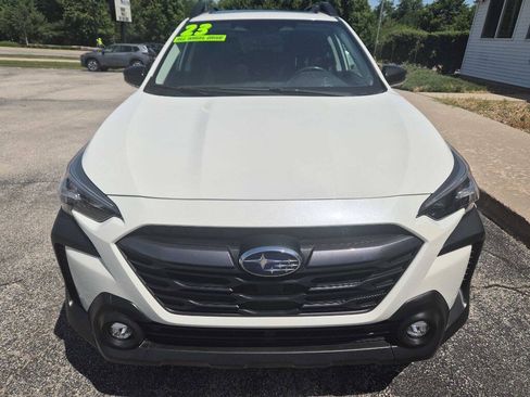 Used 2023 Subaru Outback Premium w/ Popular Package #1 AWD/4WD image 2