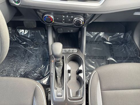 Used 2025 Chevrolet TrailBlazer LT w/ Driver Confidence Package image 39