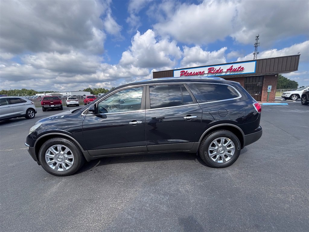 Used 2011 Buick Enclave CXL w/ Trailering Provision Package FWD image 2