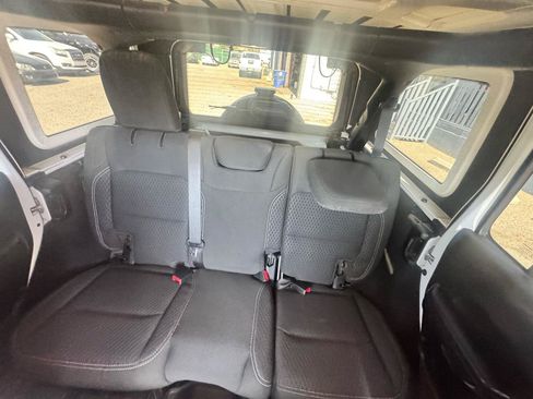 Used 2021 Jeep Wrangler Unlimited Sport AWD/4WD image 16