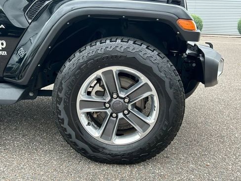 Used 2022 Jeep Wrangler Unlimited Sahara image 47