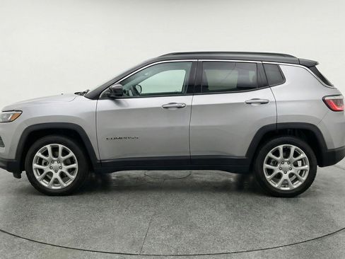 Used 2025 Jeep Compass Limited AWD/4WD image 5