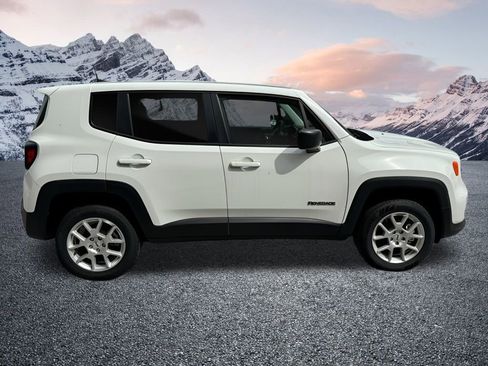 New 2023 Jeep Renegade Latitude image 39