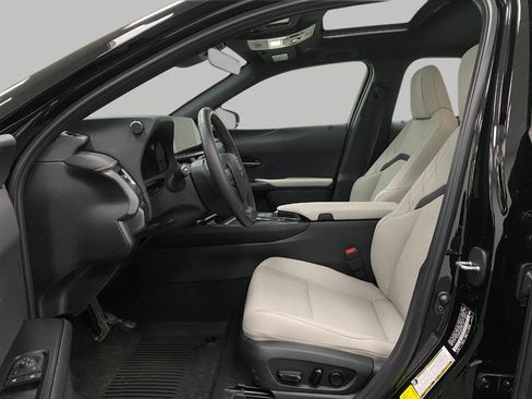 Certified 2025 Lexus UX 300h AWD w/ Accessory Package (Z1) image 29