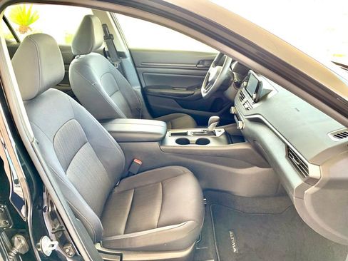 Used 2023 Nissan Altima 2.5 S FWD image 28