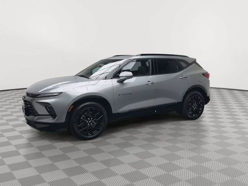 Certified 2025 Chevrolet Blazer RS w/ Driver Confidence II Package AWD/4WD image 41