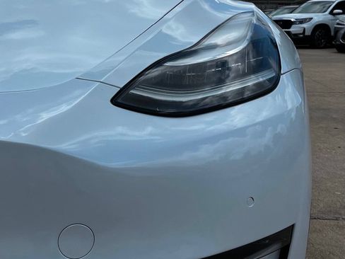 Used 2021 Tesla Model Y Long Range AWD/4WD image 14