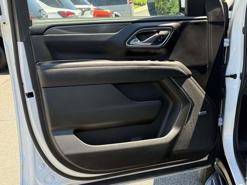 Certified 2024 GMC Yukon AT4 w/ Technology Package AWD/4WD image 8