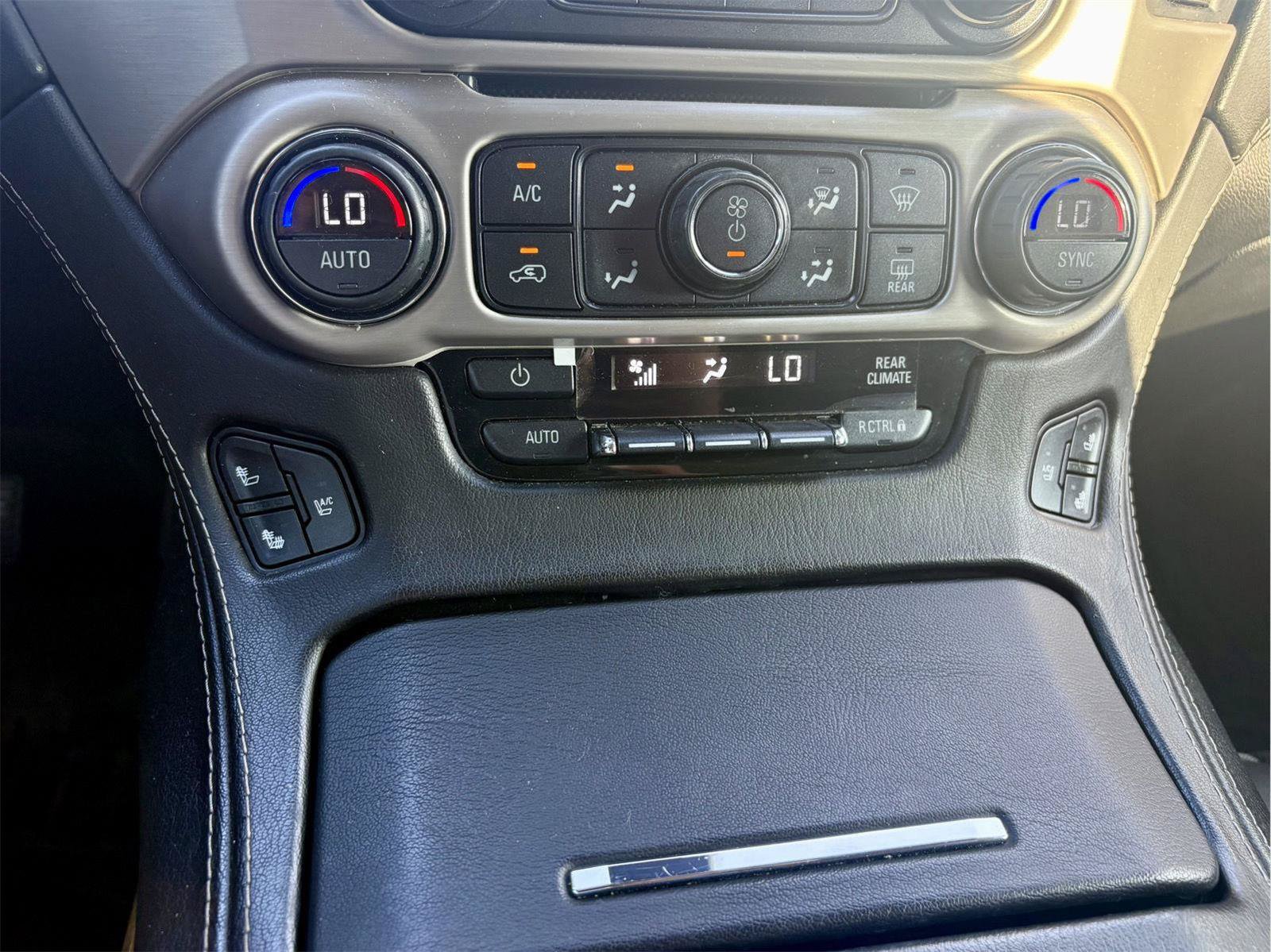 Used 2016 GMC Yukon Denali w/ Open Road Package AWD/4WD image 20