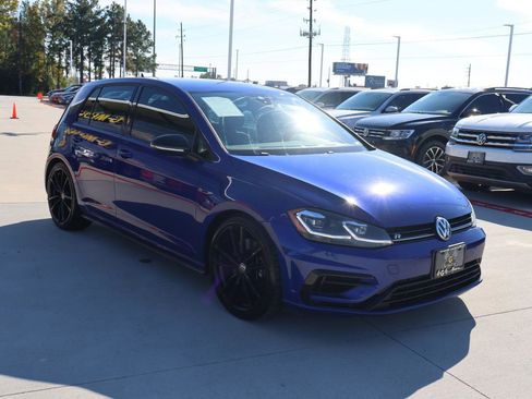 Used 2019 Volkswagen Golf 4-Door image 7