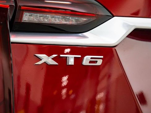 Certified 2023 Cadillac XT6 Premium Luxury AWD/4WD image 10