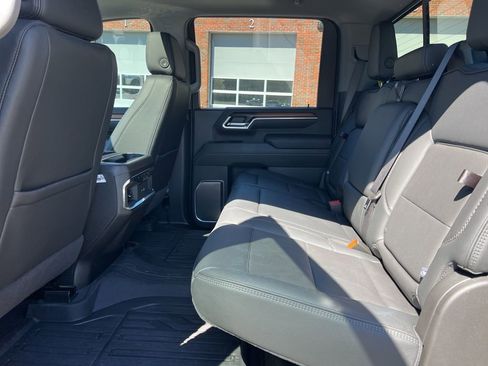 Used 2025 GMC Sierra 2500 Denali w/ Denali Reserve Package AWD/4WD image 29