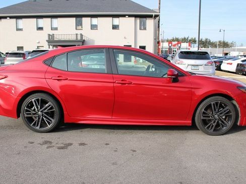 Used 2025 Toyota Camry XSE image 6