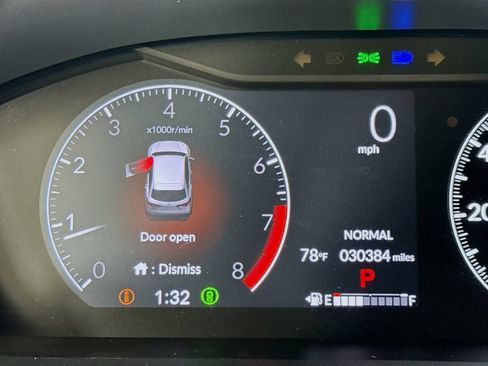 Used 2023 Honda HR-V LX image 14
