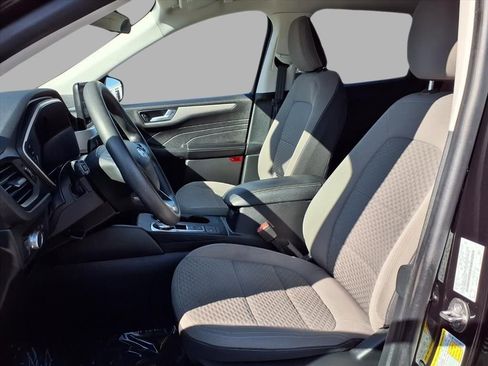 Used 2021 Ford Escape SE image 22