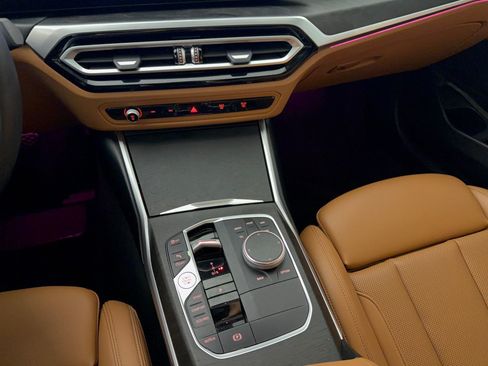 Certified 2024 BMW 330i Sedan w/ Convenience Package RWD image 22
