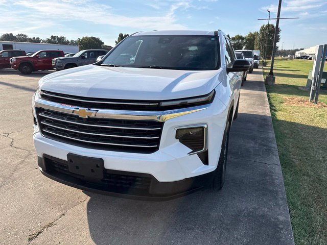 Used 2026 Chevrolet Traverse LT FWD image 4