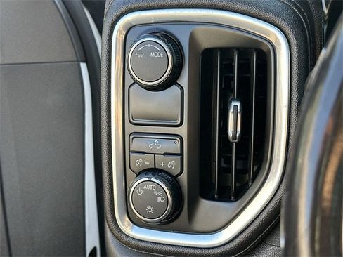 Used 2021 Chevrolet Silverado 1500 LT image 16