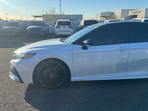 Used 2022 Toyota Camry XSE image 10