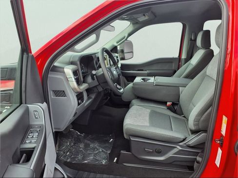 New 2026 Ford F250 XLT w/ FX4 Off-Road Package AWD/4WD image 16