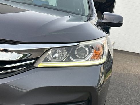 Used 2017 Honda Accord EX-L image 27