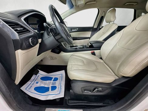 Used 2018 Ford Edge Titanium w/ Technology Package FWD image 24