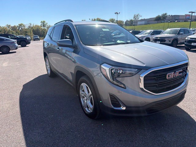 Used 2018 GMC Terrain SLE w/ Driver Convenience Package AWD/4WD image 9