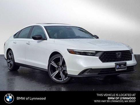 Used 2024 Honda Accord Sport image 1