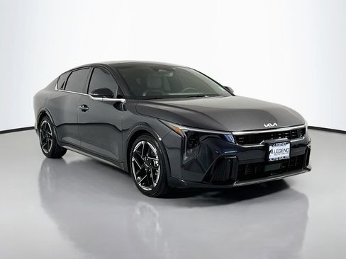 Used 2026 Kia K4 GT-Line w/ GT-Line Premium Package FWD image 4