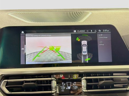 Used 2022 BMW 330i xDrive 330i xDrive w/ Premium Package image 18