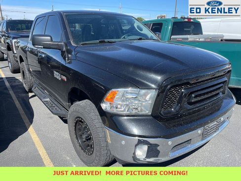 Used 2018 RAM 1500 Big Horn AWD/4WD image 1