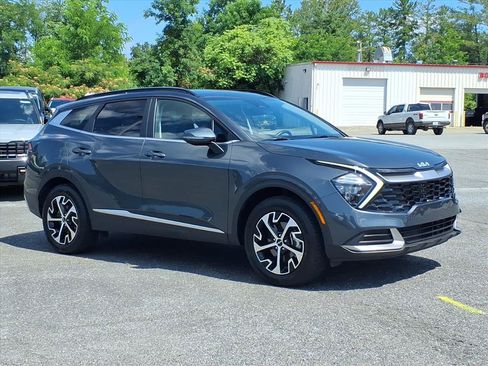 Used 2023 Kia Sportage EX w/ EX Premium Package AWD/4WD image 2