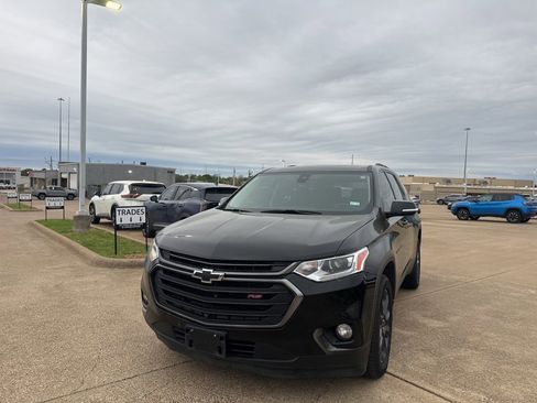 Used 2020 Chevrolet Traverse RS w/ LPO, Floor Liner Package image 6
