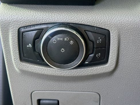 Used 2016 Ford F150 XL w/ Equipment Group 101A Mid RWD image 16