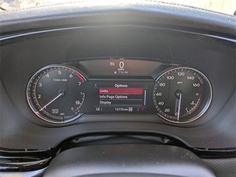 Used 2023 Cadillac XT6 Luxury image 16