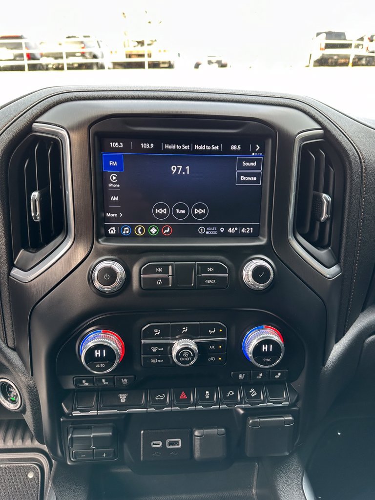 Used 2023 GMC Sierra 2500 AT4 w/ Gooseneck/5TH Wheel Package AWD/4WD image 19
