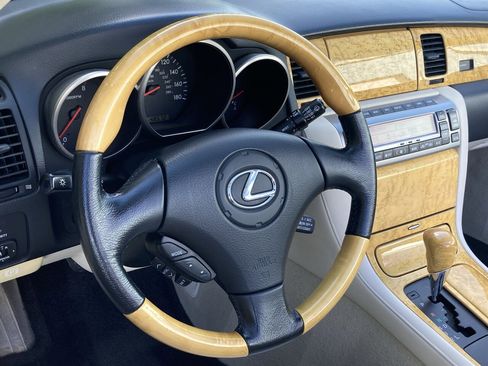 Used 2004 Lexus SC 430 Convertible image 20