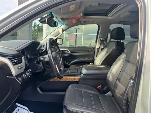 Used 2016 GMC Yukon Denali w/ Open Road Package image 17