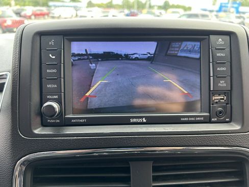 Used 2018 Dodge Grand Caravan SE FWD image 22