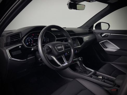 Used 2022 Audi Q3 2.0T Premium image 4