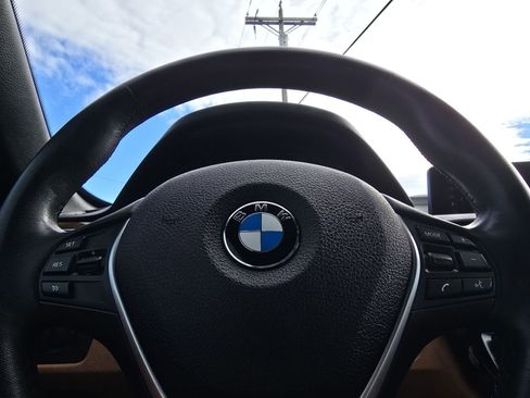 Used 2018 BMW 430i Convertible image 30