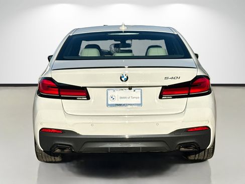Used 2023 BMW 540i w/ M Sport Package RWD image 4