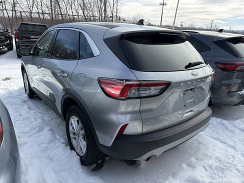 Used 2022 Ford Escape SE w/ Cold Weather Package image 5
