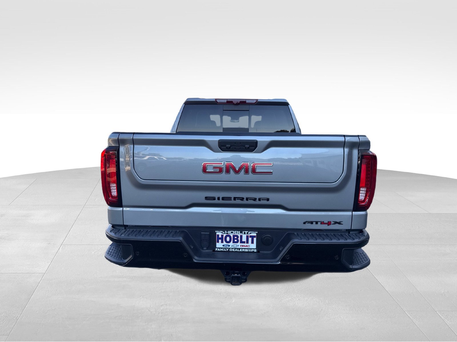 Used 2024 GMC Sierra 1500 AT4X AWD/4WD image 4