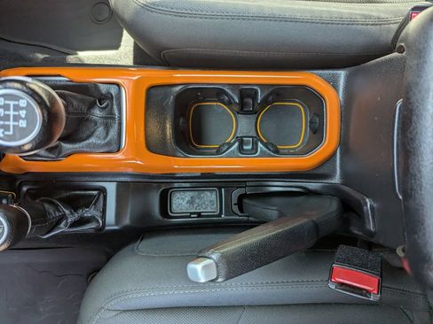 Used 2022 Jeep Gladiator Sport AWD/4WD image 27